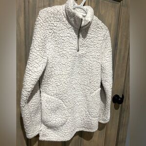 Soft and fuzzy pull over size MEDIUM